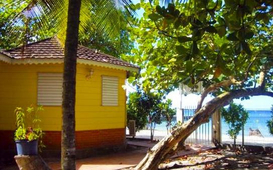Martinique Village Courbaril plage.jpg