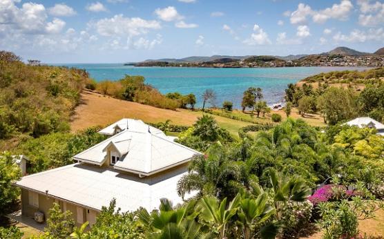 Villa Palm Martinique Luxe vue mer piscine  (14).jpg