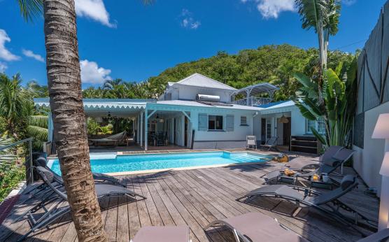 Villa standing piscine privée Les Trois Ilets Martinique(5).jpeg