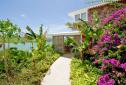 Chemin fleuri hôtel Plein Soleil lune de miel Martinique